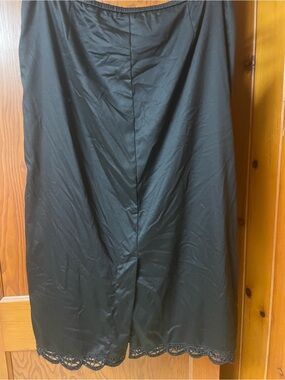Nancy Bolen City Girl Black Women's Beaded skirt- Size 14